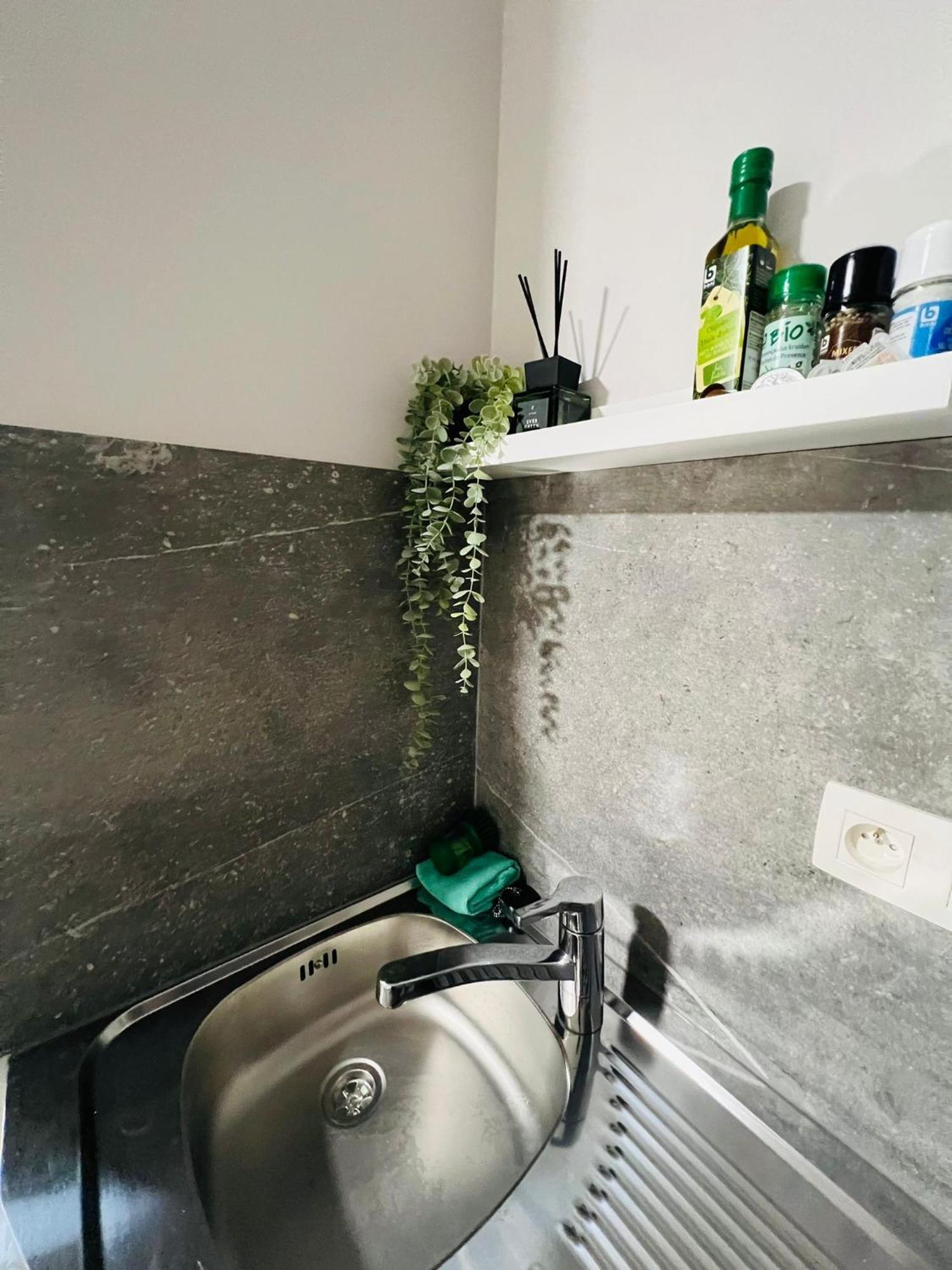 Apartamento Mini Studio Une Personne Lieja Exterior foto