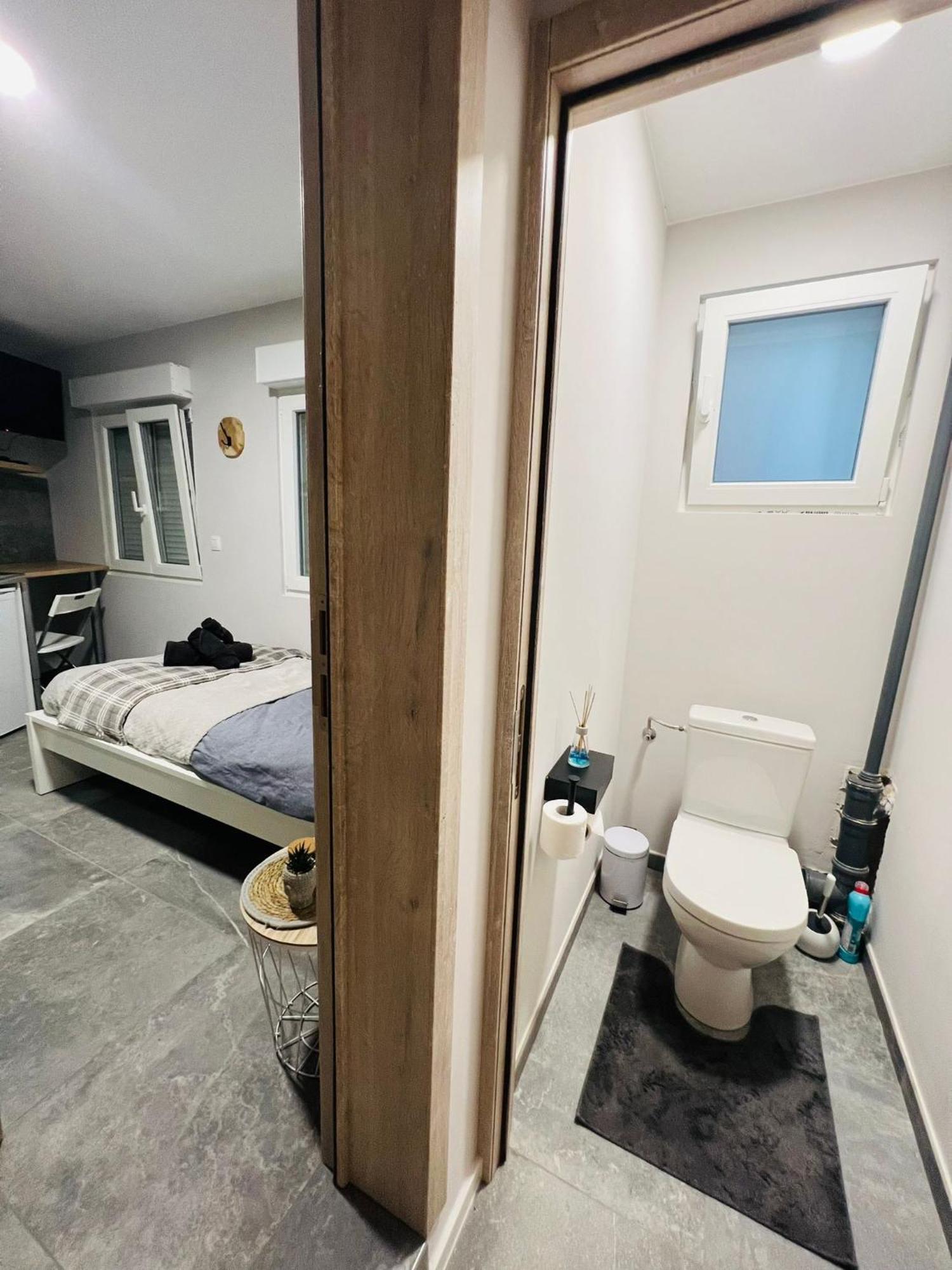 Apartamento Mini Studio Une Personne Lieja Exterior foto